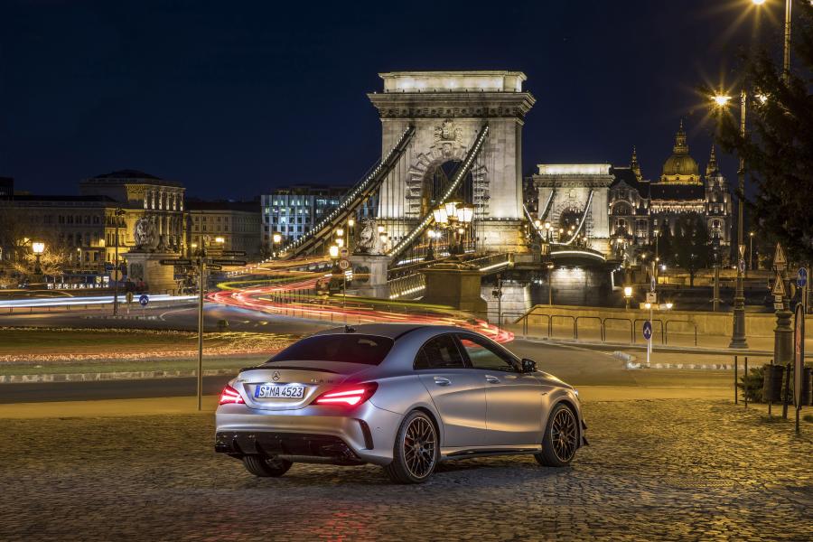  Mercedes-AMG CLA45 4Matic 2016 года  (фото 1 из 40)